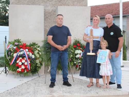 FOTO: Na Uzdolu obilježen Dan udruge Treće bojne brigade Rama i branitelja Uzdola