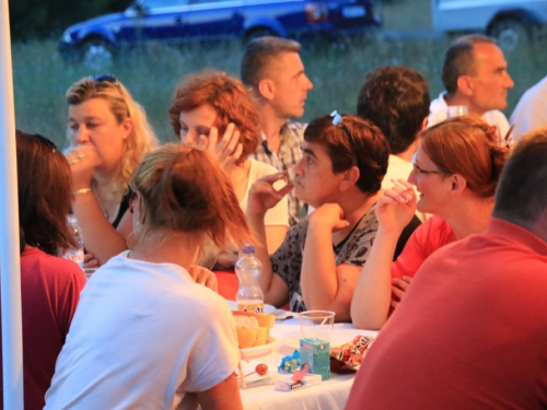 FOTO: Hrvatski član Predsjedništva BiH na druženju s ramskim HDZ-om