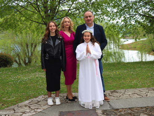 FOTO: Prva sveta Pričest u župi Rama-Šćit