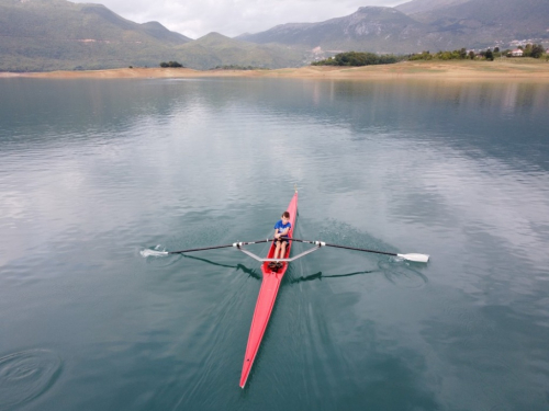 FOTO: Na Ramskom jezeru održana 8. veslačka regata