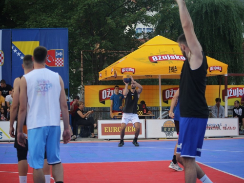 FOTO: Druga večer turnira 19. Streetball Rama