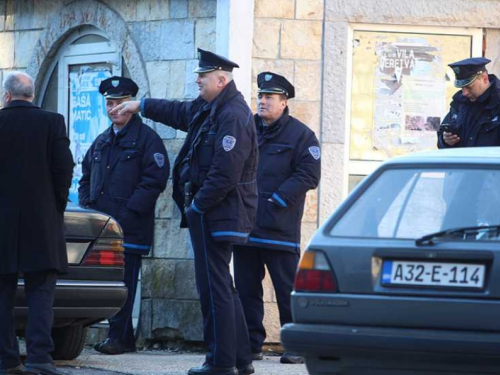 MUP HNŽ-a kupio puške i pištolje vrijedne više od 300 tisuća KM