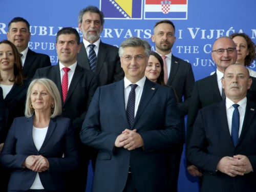 Plenković: Hrvatska vlada teži suradnji