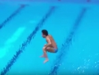 Filipinci nasmijali publiku na natjecanju u skokovima u vodu