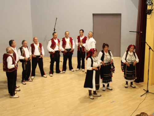 FOTO: U Prozoru održana večer folklora