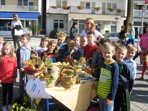 Dani kruha i zahvalnosti za plodove zemlje u OŠ Marka Marulića Prozor