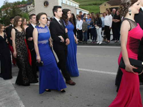 FOTO/VIDEO: Matura 2017. - Defile mladosti na ulicama Prozora