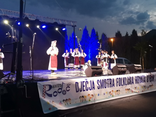 FOTO: HKUD Rama sudjelovao na dječjoj smotri folklora u Rodoču