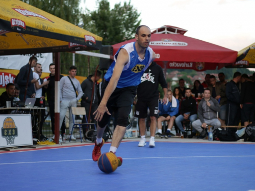 FOTO: Druga večer Streetball turnira u Prozoru