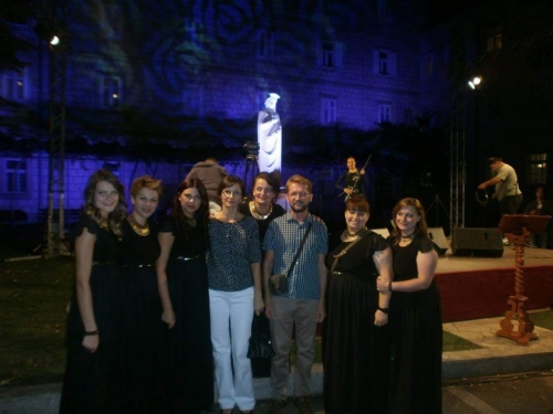 Sinoć održan Festival ‘Klape Gospi Sinjskoj’, nastupale i naše 'Arabelle'