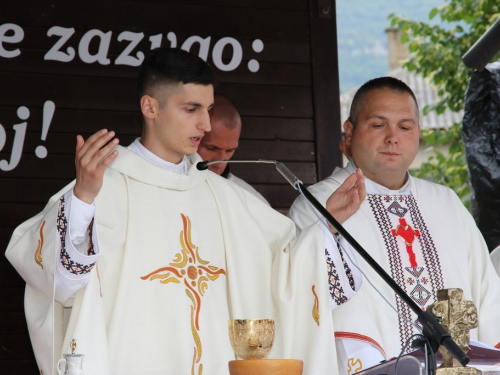 FOTO: Mlada misa vlč. Josipa Papka u župi Prozor