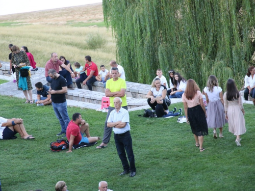 FOTO: Druga večer trodnevnice Maloj Gospi na Šćitu