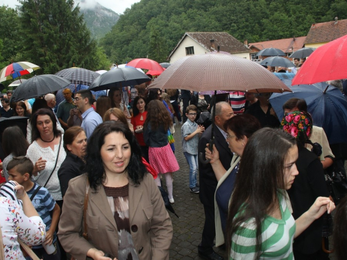 FOTO: Vanjska proslava sv. Ante u župi Gračac