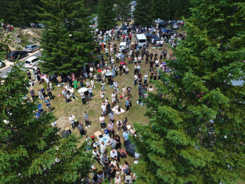 FOTO/VIDEO: Tisuće vjernika na Kedžari proslavilo 'Divin dan'