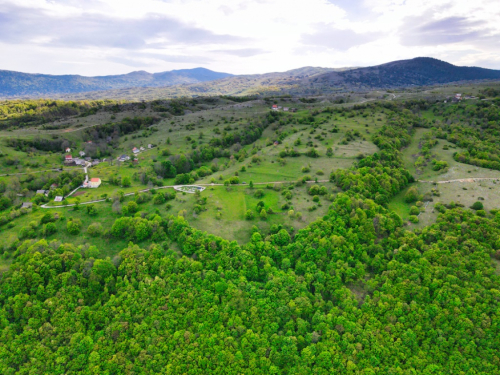 OGLAS: Prodaje se zemljište na Kozlu s pogledom na Ramsko jezero