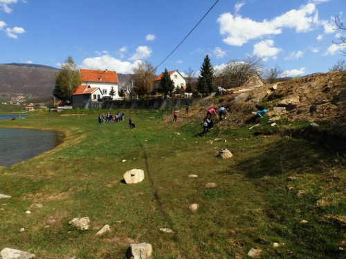 FOTO: Učenici u Eko akciji čišćenja obale Ramskog jezera