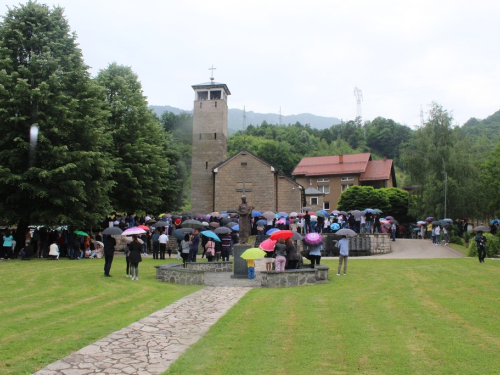 FOTO: Proslava sv. Ante u župi Gračac