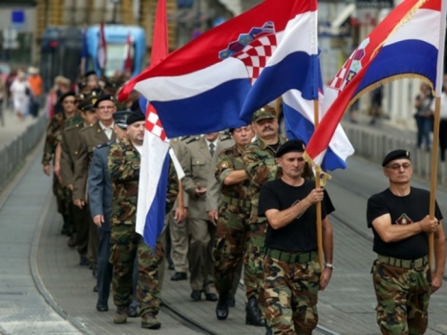 Vlada RH htjela skinuti obilježja HVO-a na mimohodu u Zagrebu