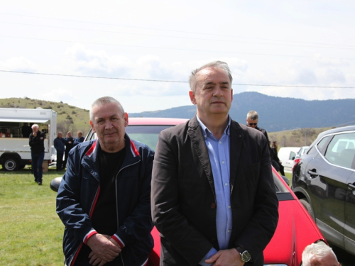 FOTO: Druženje Rumbočana i sv. misa na Zahumu