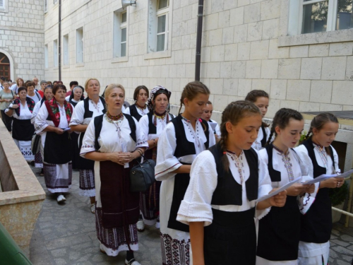 FOTO/VIDEO: Hodočašće Rame Majci od Milosti u Sinj