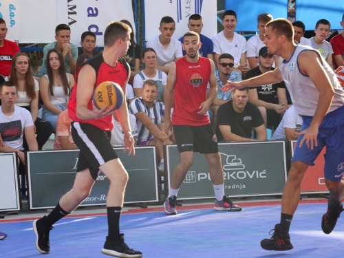 FOTO: Tim ''GOLD UNIST'' iz Splita pobjednik 21. Streetball Rama - Davor Ivančić Dačo