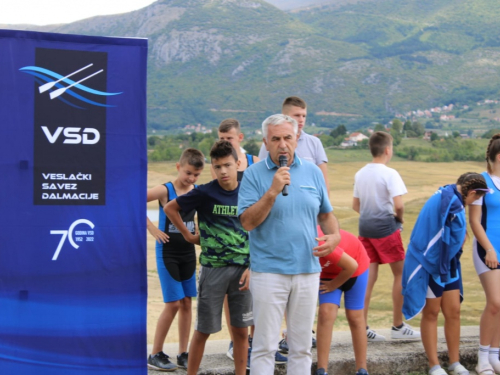 FOTO: Na Ramskom jezeru održana 10. veslačka regata