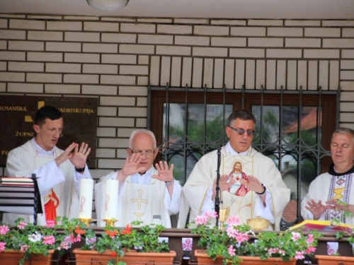 FOTO: Vanjska proslava patrona župe Prozor