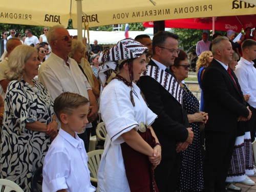 FOTO: Mlada misa vlč. Marina Petrovića u župi Prozor