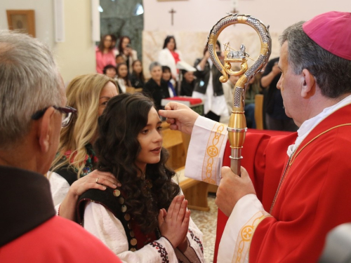 FOTO: Krizma u župi Rama - Šćit