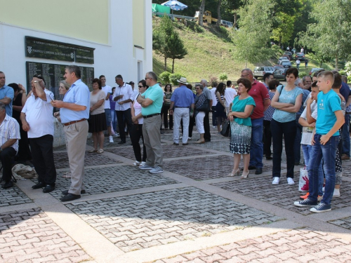 FOTO: Na Uzdolu svečano proslavljen sv. Ivo i 160. obljetnica župe