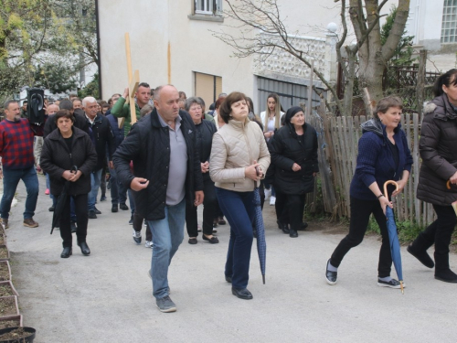 FOTO: Ramski put križa na brdo Gračac