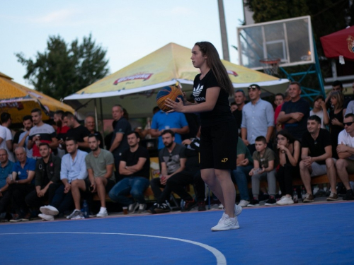 FOTO: Ekipa ''La Pont'' pobjednik 18. Streetball Rama 2020.