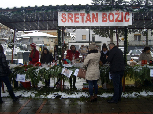 FOTO: Drugi ''Božićni sajam'' u Prozoru