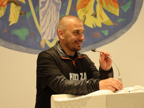 FOTO: Josip Jelinić na završnici hodočašća stigao u Rumboke