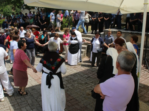 FOTO: Na Uzdolu svečano proslavljen sv. Ivo i 160. obljetnica župe