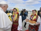 Papa Franjo stigao u službenu posjetu Sjevernoj Makedoniji
