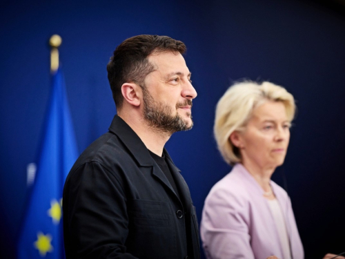 Zelenski: Pregovori mogu početi na crti bojišnice, ustav brani predaju teritorija
