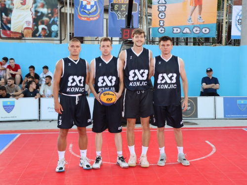 FOTO: Druga večer Streetball turnira u Prozoru