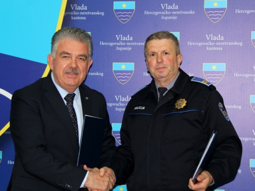 Kolektivni ugovor između Vlade HNŽ-a i Sindikata policije