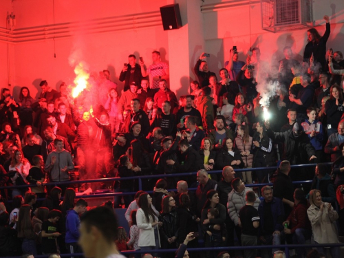 FOTO: Pogledajte atmosferu na tribinama na košarkaškom finalu između Rame i Čapljine