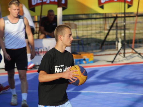 FOTO: Počeo 19. Streetball Rama 2021.