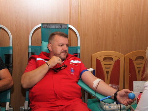 FOTO: Uspješna akcija darivanja krvi u Prozoru