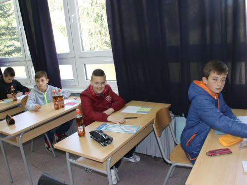 FOTO: U Prozoru održano županijsko natjecanje iz matematike