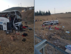 Turska: Prevrnuo se putnički autobus, poginulo 14 osoba