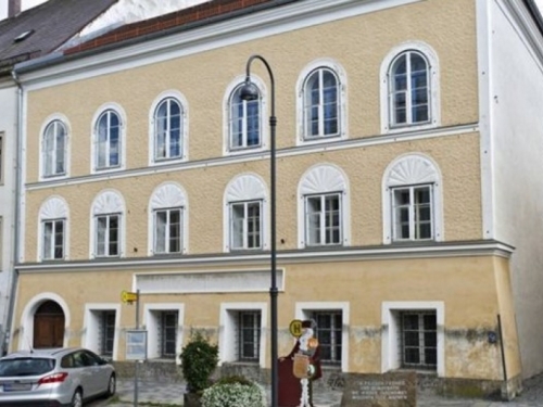 Austrijska vlada planira srušiti kuću u kojo je je rođen Adolf Hitler