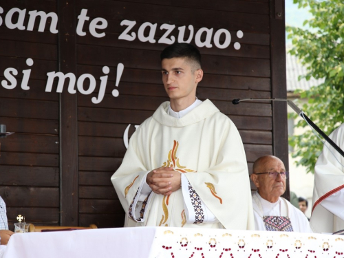 FOTO: Mlada misa vlč. Josipa Papka u župi Prozor