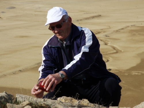 Foto: Iz saharske doline vire grobovi i ostatci kuća