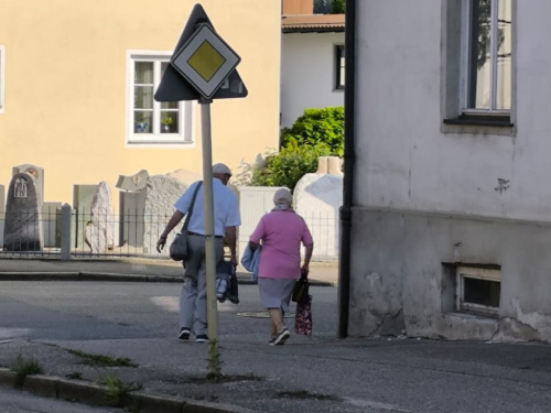 Skoro četvrtina umirovljenika nije dobila pomoć Vlade FBiH