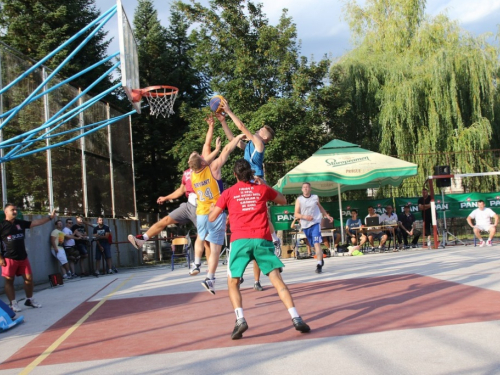 FOTO: Počeo turnir u uličnoj košarci ''Streetball Rama 2017.''