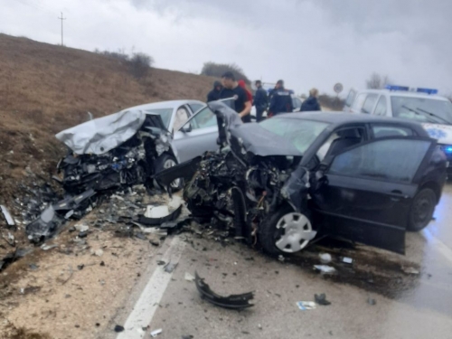 Tomislavgrad – Šujica: U teškoj prometnoj nesreći ozlijeđeno 5 osoba!
